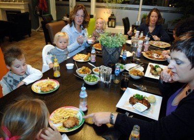 molke-uit-eten-met-kids